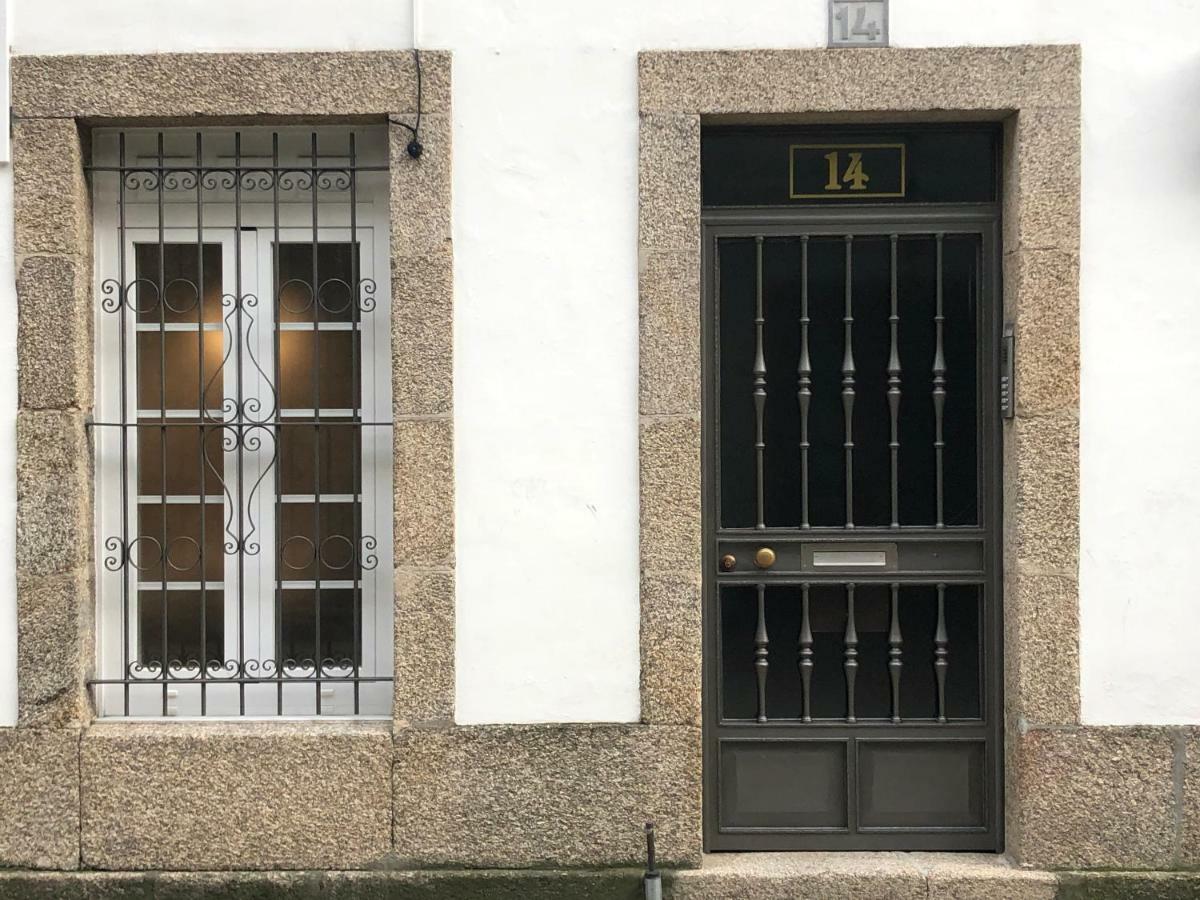 سانتياغو دي كومبوستيلا Pitelos Apartment المظهر الخارجي الصورة